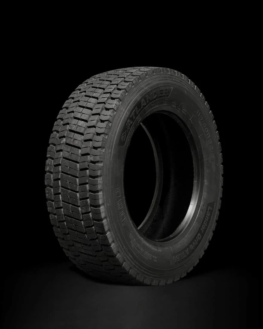 ATLANDER Lander Drive ATL66 245/70R19.5 16PR 136/134M